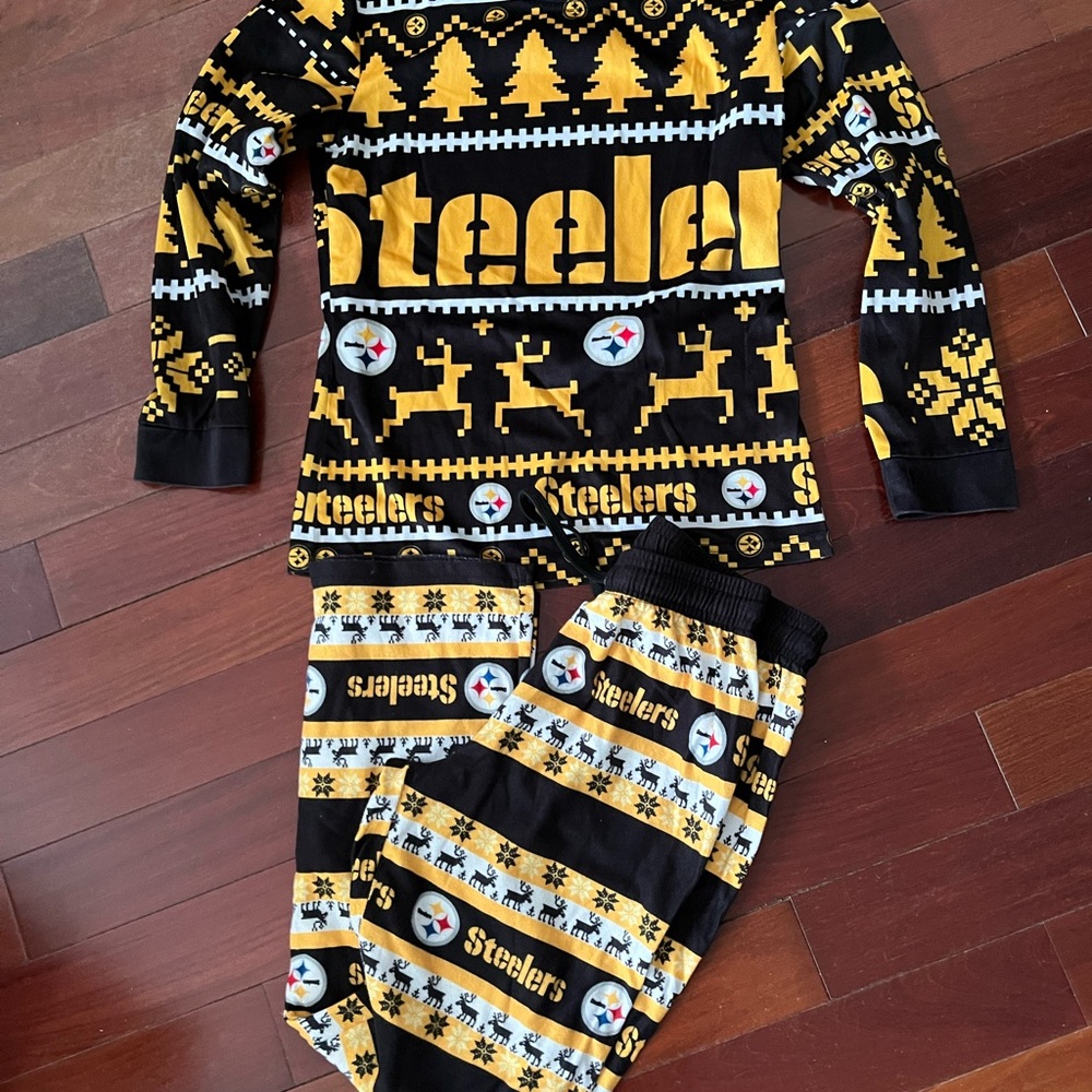 NFL Steelers Black and Gold Pajama Set